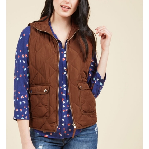 MODCLOTH | In Want of a Wander Vest - Picture 4 of 7